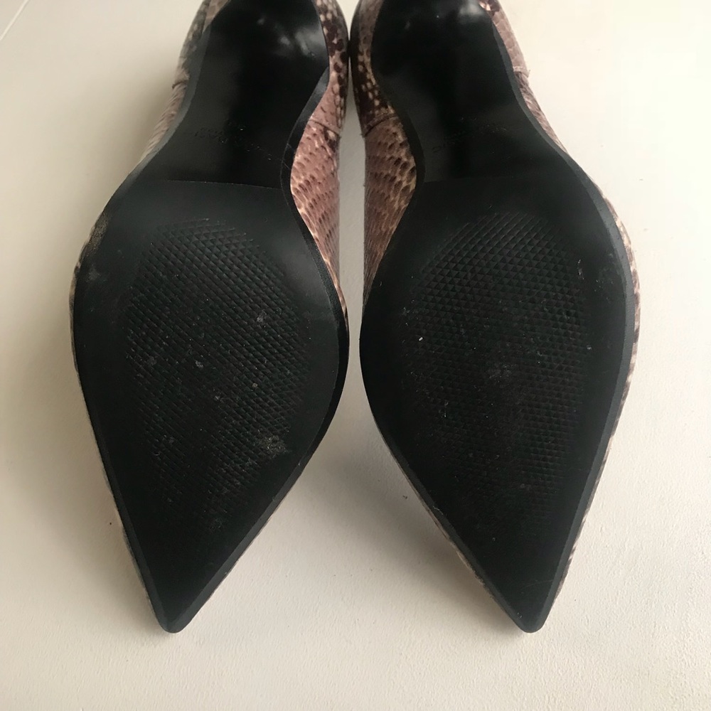 Zara Basic {Size 6} - Picture 3 of 5